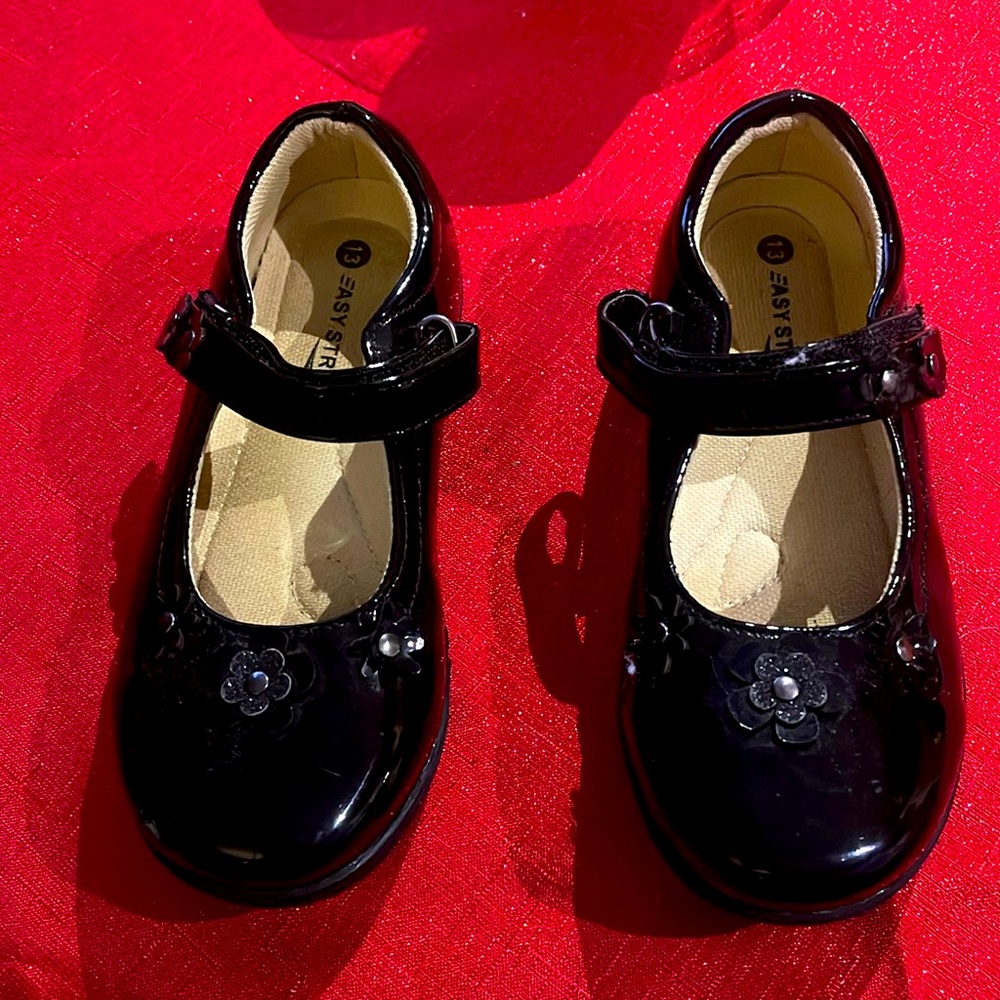 Easy Strider dress shoe